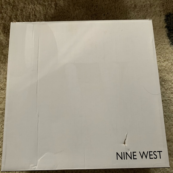 NIB Never worn!  NINE WEST WEATON 3 Ladies black ankle boots!  Size 8. - Picture 9 of 11